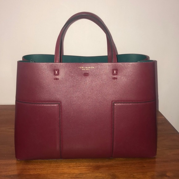 Tory Burch Handbags - ‼️HOST PICK 🥳 Tory Burch BLOCK-T Tote